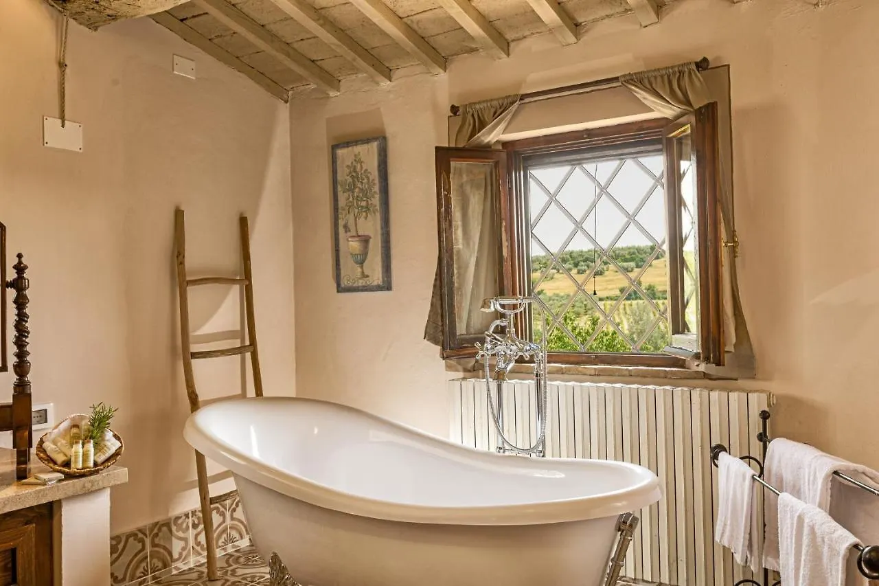 Farm stay Relais Ortaglia Villa Montepulciano Italy